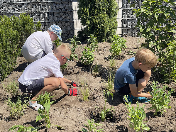 laka kwietna szkola przedszkole montessori